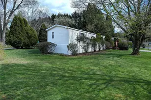 401 Silver Ln, Center Township, PA 16001 - Photo 3