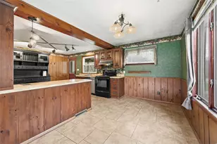 192 Yellow Creek Rd, Lancaster Township, PA 16037 - Photo 7