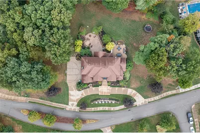 201 Macfadden Dr, Pine Township, PA 15044 - Photo 3