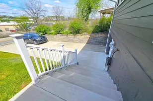 160 Franklin Farms Rd, North Franklin Township, PA 15301 - Photo 3