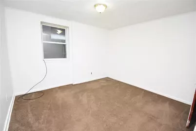 924 Island Avenue, McKees Rocks, PA 15136 - Photo 9