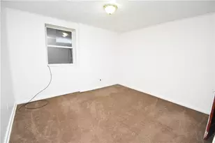 924 Island Ave, McKees Rocks, PA 15136 - Photo 9