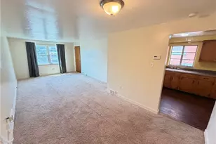 1043 Welfer St, Pittsburgh, PA 15217 - Photo 7