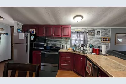 203 Colvin Rd, Greensboro, PA 15338 - Photo 3
