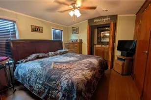 203 Colvin Rd, Greensboro, PA 15338 - Photo 7