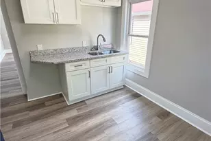 422 Glen Ave, Ellwood City, PA 16117 - Photo 9