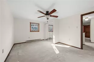 1460 Great Oak Dr, Scott Township, PA 15220 - Photo 19