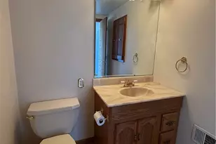 214 Madison Ave, Sewickley Township, PA 15637 - Photo 15