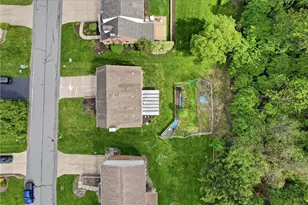 167 Black Oak Dr, Scott Township, PA 15220 - Photo 41
