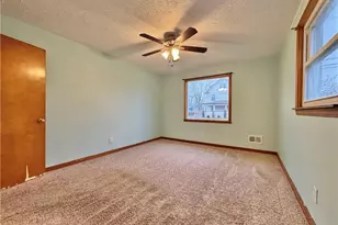 421 S Main St, Greenville Boro, PA 16125 - Photo 13
