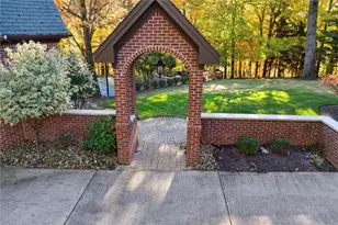 2102 Chablis Ct, Hampton, PA 15044 - Photo 49