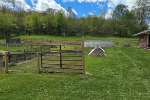 217 Camp Ground Rd, Addison Township, PA 15424 - Photo 25