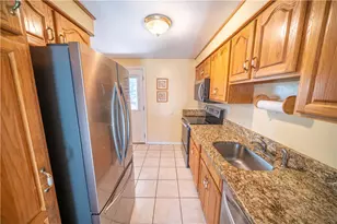 155 Connie Park Dr, Kennedy Township, PA 15136 - Photo 9