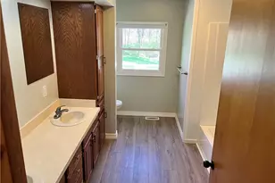 21 West Dr, West Salem Township, PA 16125 - Photo 11