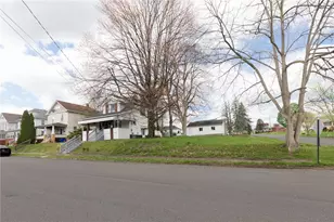 939 Warren Ave, New Castle, PA 16101 - Photo 3