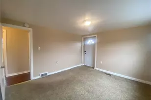 1025 Logan Rd, North Versailles, PA 15137 - Photo 21