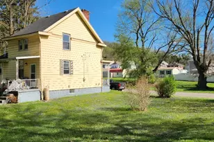 1173 11th St, Taylor Township, PA 16160 - Photo 3