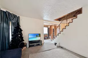 201 Comrie Ave, Braddock, PA 15104 - Photo 3