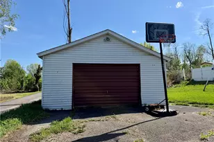 87 Delaware Ave, Uniontown, PA 15401 - Photo 3