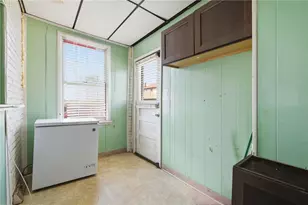 2929 Brevard Ave, Pittsburgh, PA 15227 - Photo 11