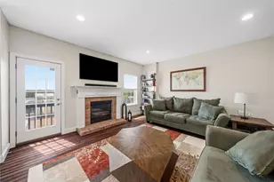 304 Sunrise Dr, Collier Township, PA 15106 - Photo 11