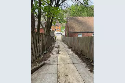293 Greenlee Rd, Pittsburgh, PA 15227 - Photo 33