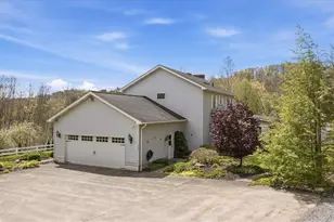 717 Little Creek Rd, Connoquenessing Boro, PA 16033 - Photo 35