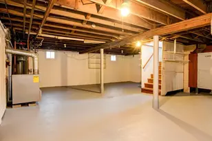1818 VanBuren St, Aliquippa, PA 15001 - Photo 25