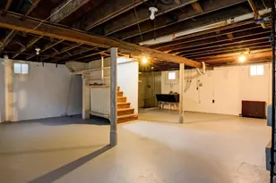 1818 VanBuren St, Aliquippa, PA 15001 - Photo 27