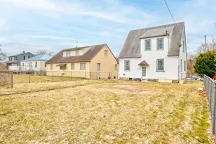 1818 VanBuren St, Aliquippa, PA 15001 - Photo 29