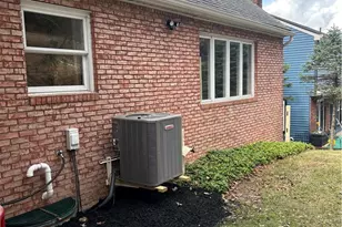 215 Black Oak Dr, Scott Township, PA 15220 - Photo 31