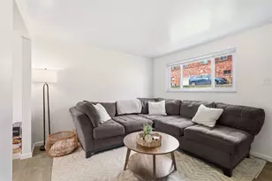 3801 Hilpert St, Pittsburgh, PA 15227 - Photo 11