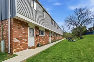 3801 Hilpert St, Pittsburgh, PA 15227 - Photo 3