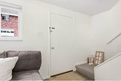 3801 Hilpert St, Pittsburgh, PA 15227 - Photo 9