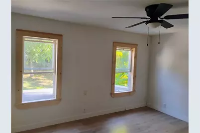 210 N 4th St, Jeannette, PA 15644 - Photo 19