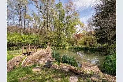 333 Perry Highway, Lancaster Township, PA 16037 - Photo 3