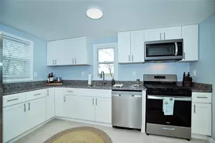 2131 Lindsay Road Rd, Blackridge, PA 15221 - Photo 3