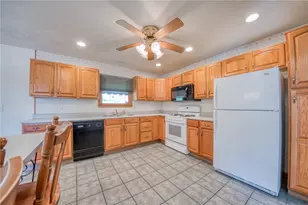 209 Falcon Ridge Dr, New Kensington, PA 15068 - Photo 7