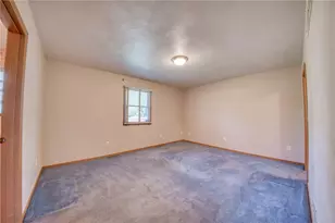 209 Falcon Ridge Dr, New Kensington, PA 15068 - Photo 17