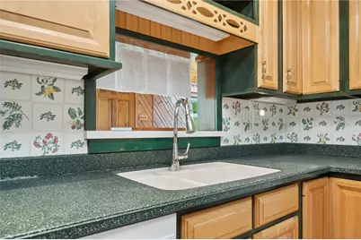 3856 Memory Dr, Elizabeth Twp/Boro, PA 15037 - Photo 13