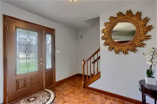 208 Parliament Dr, Moon/Crescent Twp, PA 15108 - Photo 5