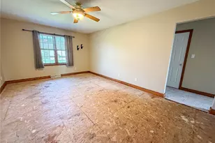 213 Seminole Trail, Center Township, PA 16001 - Photo 25