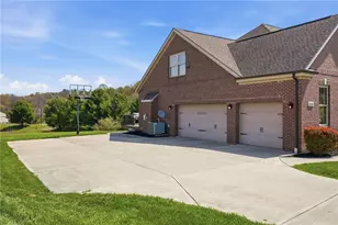 104 Dalliance Ct, Cranberry Township, PA 16066 - Photo 45