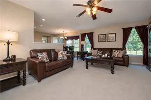 120 Walnut Cir, Elizabeth Twp/Boro, PA 15037 - Photo 5