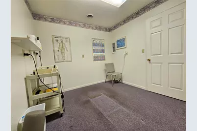 1637 N Main Street Ext, Center Township, PA 16001 - Photo 13