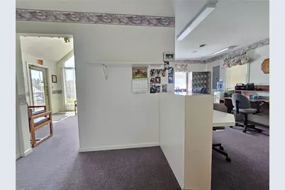 1637 N Main Street Ext, Center Township, PA 16001 - Photo 11