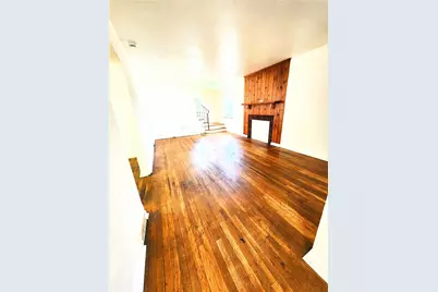 2725 Glen Mawr St, Pittsburgh, PA 15204 - Photo 1