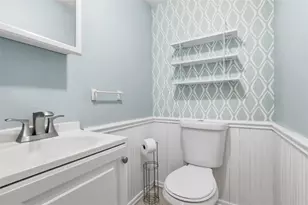 2012 Pleasant St, Bethel Park, PA 15102 - Photo 5