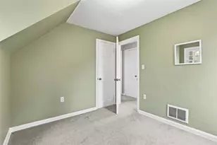 2012 Pleasant St, Bethel Park, PA 15102 - Photo 27