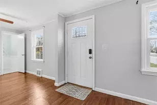 2012 Pleasant St, Bethel Park, PA 15102 - Photo 3